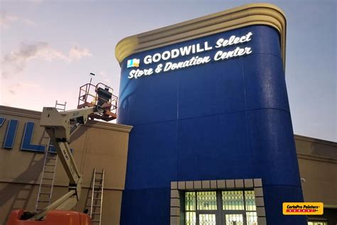 Greenspoint goodwill. Things To Know About Greenspoint goodwill. 